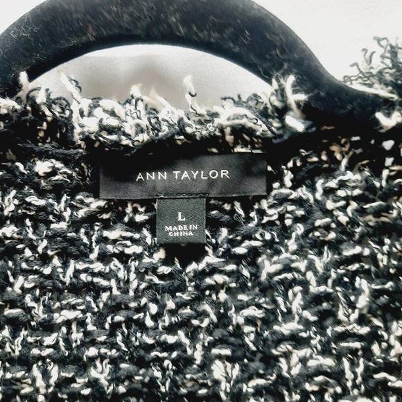 Ann Taylor Black White Marled Heavy Long open front cardigan with 4 pockets Lg - Picture 4 of 6